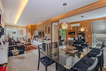 Sala de apartamento à venda com 2 quartos, 99m² em Petrópolis, Porto Alegre