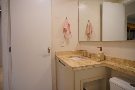 Apartamento à venda com 90m², 3 quartos e 2 vagas Apartamento à venda com 90m², 3 quartos e 2 vagasBanheiro