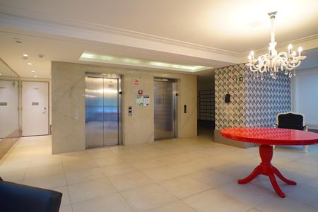 Apartamento à venda com 90m², 3 quartos e 2 vagas Apartamento à venda com 90m², 3 quartos e 2 vagasHall de entrada