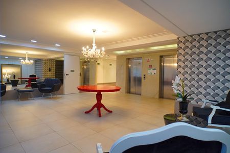 Apartamento à venda com 90m², 3 quartos e 2 vagas Apartamento à venda com 90m², 3 quartos e 2 vagasHall de entrada