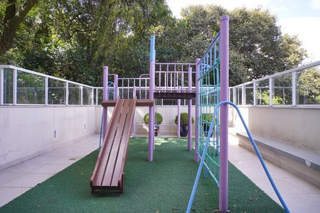 Apartamento à venda com 90m², 3 quartos e 2 vagas Apartamento à venda com 90m², 3 quartos e 2 vagasÁrea comum - Playground