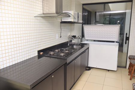 Apartamento para alugar com 70m², 2 quartos e 1 vagaÁrea comum - Piscina