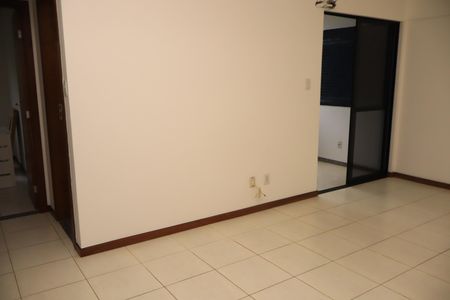 Apartamento para alugar com 70m², 2 quartos e 1 vagaSala