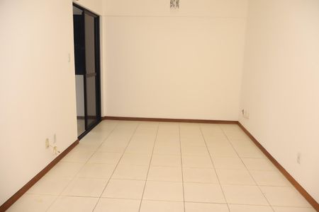 Apartamento para alugar com 70m², 2 quartos e 1 vagaSala