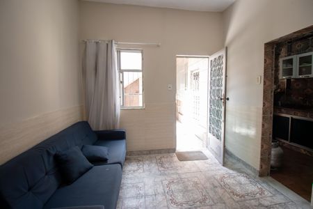 Sala 2 de casa à venda com 3 quartos, 150m² em Brás de Pina, Rio de Janeiro