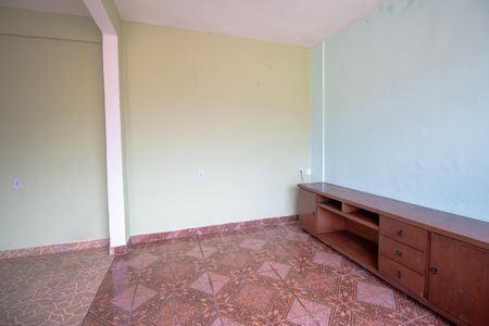 Sala 1 de casa à venda com 3 quartos, 150m² em Brás de Pina, Rio de Janeiro