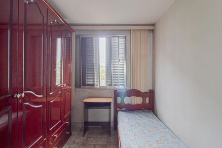 Quarto 2 de apartamento para alugar com 2 quartos, 55m² em Vila Silvia, São Paulo