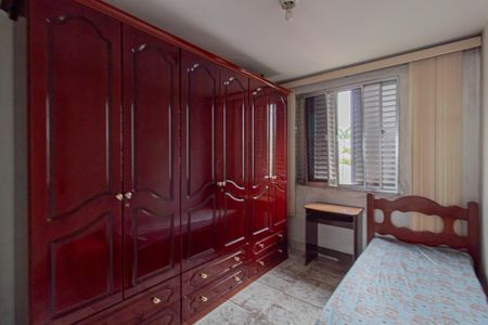 Quarto 2 de apartamento para alugar com 2 quartos, 55m² em Vila Silvia, São Paulo