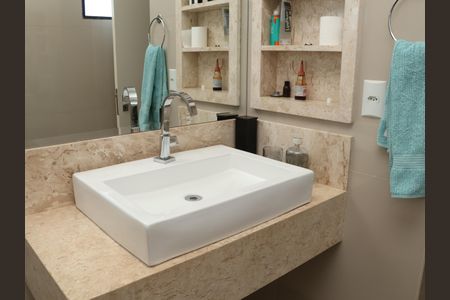 Apartamento para alugar com 350m², 5 quartos e 4 vagasBanheiro da Suíte 2