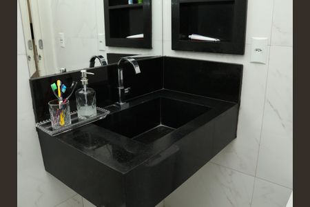 Apartamento para alugar com 350m², 5 quartos e 4 vagasBanheiro da Suíte 4