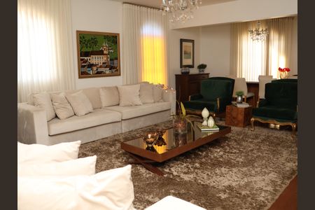 Apartamento para alugar com 350m², 5 quartos e 4 vagasSala de estar