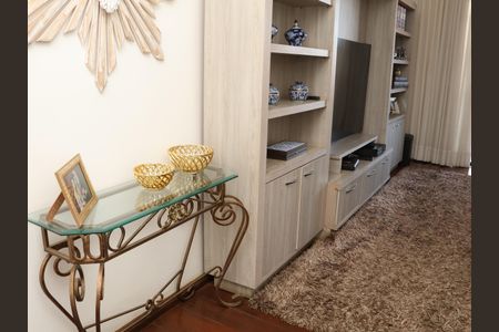 Apartamento para alugar com 350m², 5 quartos e 4 vagasDetalhe da Sala de tv