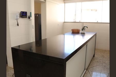 Apartamento para alugar com 350m², 5 quartos e 4 vagasCozinha