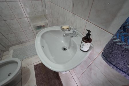 Casa à venda com 115m², 3 quartos e 1 vagaBanheiro