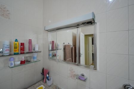 Casa à venda com 115m², 3 quartos e 1 vagaBanheiro