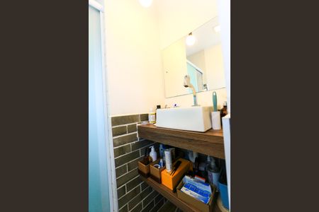 Apartamento à venda com 98m², 2 quartos e 3 vagasBanheiro da Suíte 1