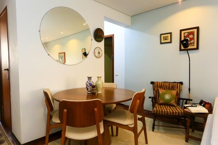 Apartamento à venda com 98m², 2 quartos e 3 vagasSala 