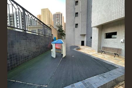Apartamento à venda com 101m², 3 quartos e 2 vagasFoto 01