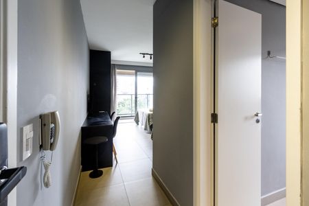 Studio para alugar com 35m², 1 quarto e sem vaga Studio para alugar com 35m², 1 quarto e sem vagaHall de entrada