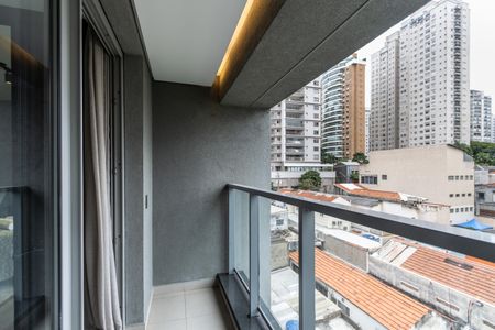 Studio para alugar com 35m², 1 quarto e sem vaga Studio para alugar com 35m², 1 quarto e sem vagaVaranda