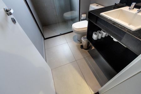 Studio para alugar com 35m², 1 quarto e sem vaga Studio para alugar com 35m², 1 quarto e sem vagaBanheiro