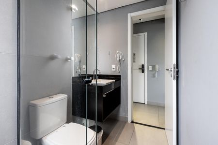 Studio para alugar com 35m², 1 quarto e sem vaga Studio para alugar com 35m², 1 quarto e sem vagaBanheiro