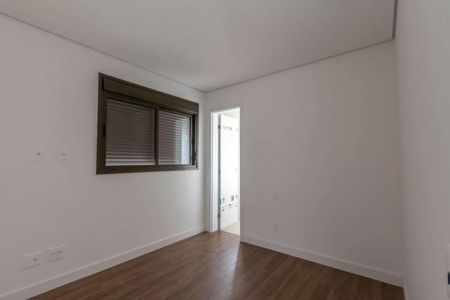 Quarto de apartamento à venda com 2 quartos, 70m² em Lourdes, Belo Horizonte