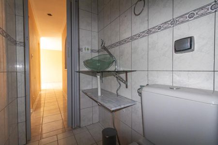 Apartamento para alugar com 56m², 2 quartos e 1 vaga Apartamento para alugar com 56m², 2 quartos e 1 vagaBanheiro