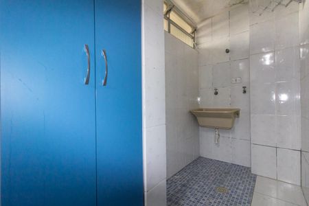 Apartamento para alugar com 56m², 2 quartos e 1 vaga Apartamento para alugar com 56m², 2 quartos e 1 vagaCozinha e Área de Serviço