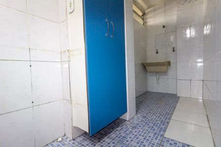 Apartamento para alugar com 56m², 2 quartos e 1 vaga Apartamento para alugar com 56m², 2 quartos e 1 vagaCozinha e Área de Serviço