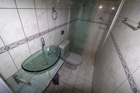 Apartamento para alugar com 56m², 2 quartos e 1 vaga Apartamento para alugar com 56m², 2 quartos e 1 vagaBanheiro