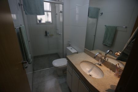 Apartamento à venda com 205m², 3 quartos e 2 vagasBanheiro