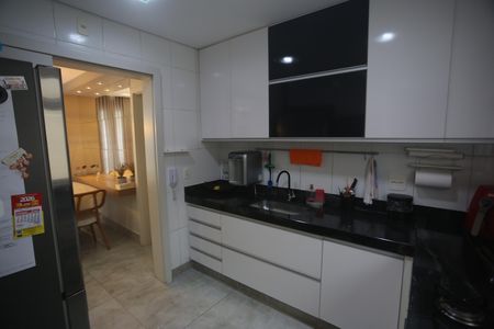 Apartamento à venda com 205m², 3 quartos e 2 vagasCozinha