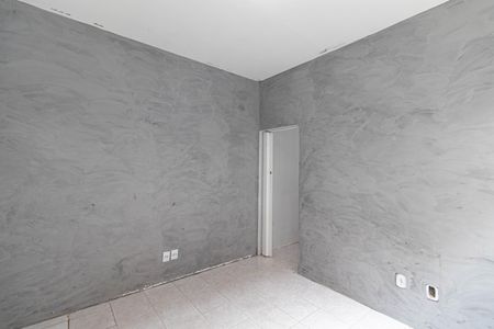Casa para alugar com 50m², 2 quartos e sem vaga Casa para alugar com 50m², 2 quartos e sem vagaSala
