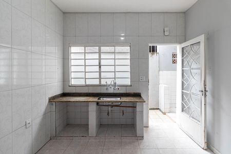 Casa para alugar com 50m², 2 quartos e sem vaga Casa para alugar com 50m², 2 quartos e sem vagaCozinha