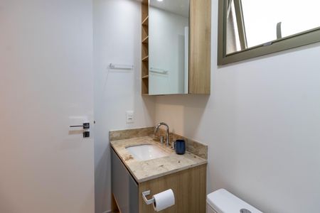 Studio para alugar com 29m², 1 quarto e sem vaga Studio para alugar com 29m², 1 quarto e sem vagaBanheiro