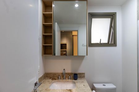 Studio para alugar com 29m², 1 quarto e sem vaga Studio para alugar com 29m², 1 quarto e sem vagaBanheiro