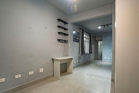 Apartamento para alugar com 44m², 1 quarto e sem vagaSala/Quarto