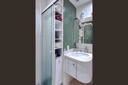 Apartamento à venda com 70m², 2 quartos e 2 vagasBanheiro