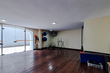 Apartamento à venda com 70m², 2 quartos e 2 vagasÁrea comum - Academia