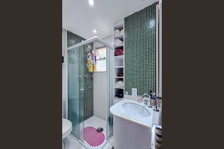 Apartamento à venda com 70m², 2 quartos e 2 vagasBanheiro