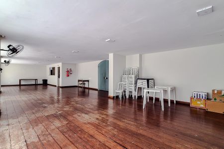 Apartamento à venda com 70m², 2 quartos e 2 vagasÁrea comum - Salão de festas