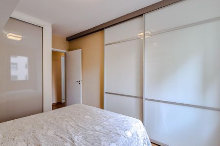 Apartamento à venda com 70m², 2 quartos e 2 vagasQuarto 1