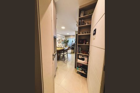 Apartamento para alugar com 72m², 2 quartos e 2 vagasCozinha