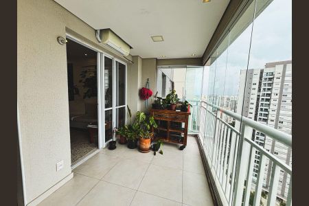 Apartamento para alugar com 72m², 2 quartos e 2 vagasVaranda