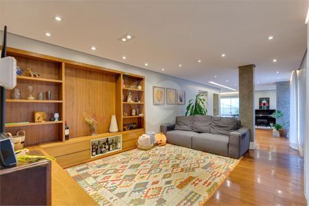 Casa à venda com 4 quartos, 409m² em Jardim Marajoara, São Paulo