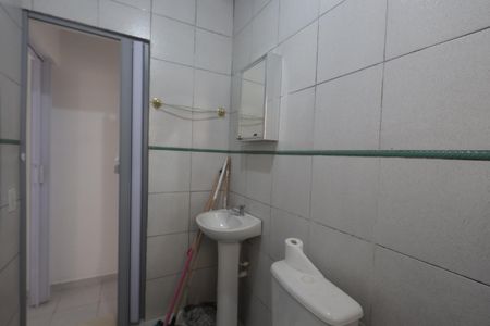 Banheiro de cima de casa à venda com 2 quartos, 85m² em Vila Antonieta, São Paulo