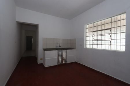 Casa à venda com 85m², 2 quartos e 1 vagaCozinha de baixo
