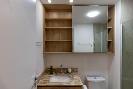 Studio para alugar com 25m², 1 quarto e sem vaga Studio para alugar com 25m², 1 quarto e sem vagaBanheiro