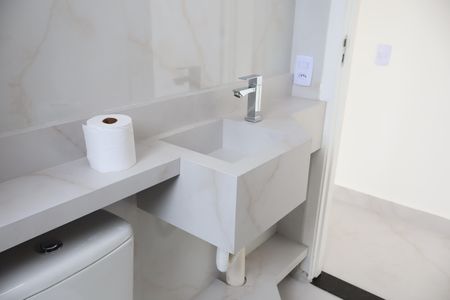 Apartamento para alugar com 41m², 2 quartos e sem vagaBanheiro